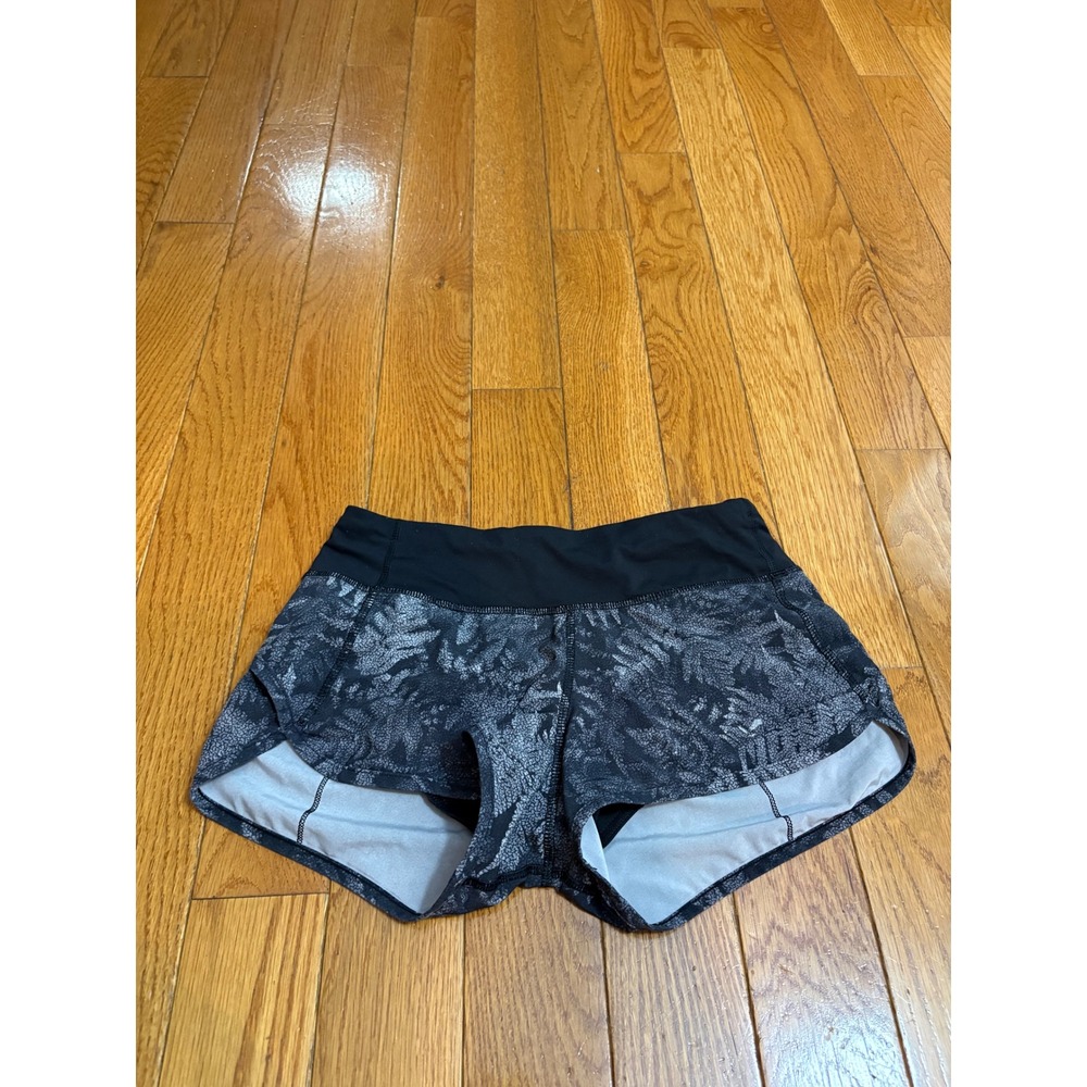 Lululemon Speed Up Shorts Black Grey Floral Leaf Print Size 2 Running Activewear